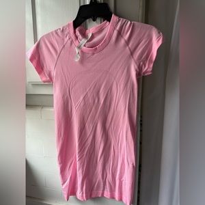 Lululemon pink swiftly tech